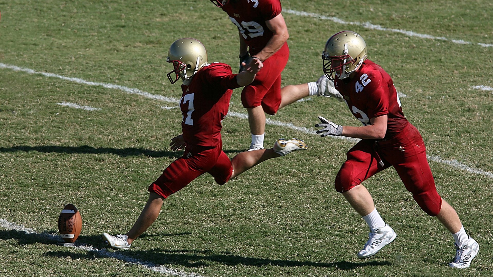 拉梅洛关键回合不手软，尼克斯客场力克湖人